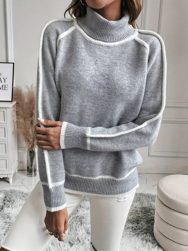 Pull gris clair - turtleneck chic pour femmes avec détails raffinés