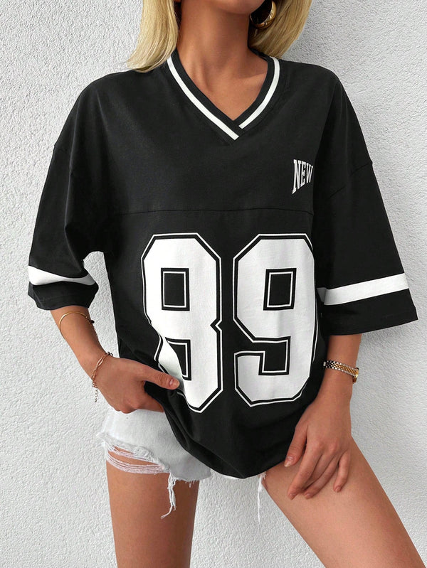 T-shirt oversized style varsity pour femme - coupe décontractée avec des détails sportifs pour un look casual au quotidien