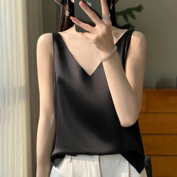 Débardeur en satin pour femme - blouse élégante à col en v, un basique pour toutes les occasions