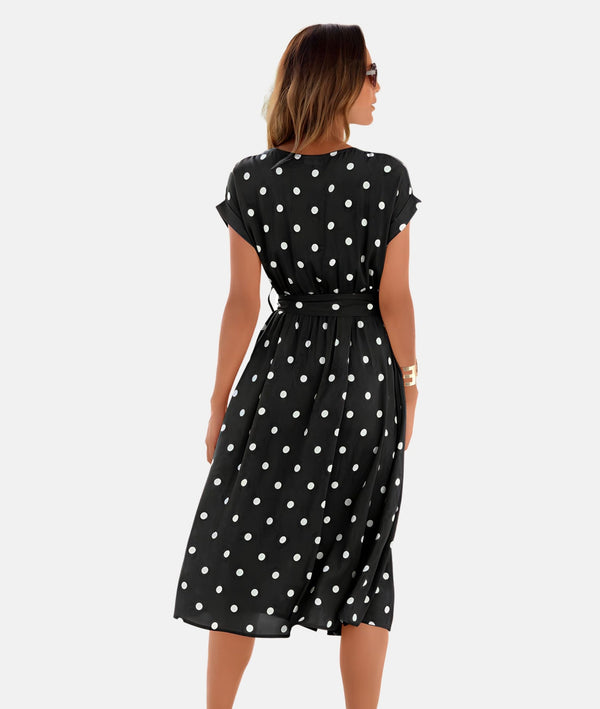 Robe midi à pois pour femmes - style décontracté et élégant pour l'été - design cintré