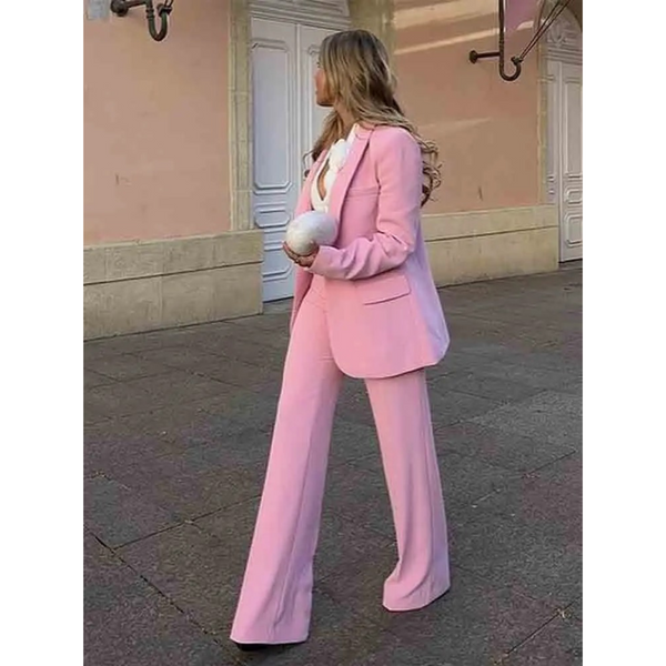 Ensemble tailleur femme 2 pièces - élégante tenue de bureau rose