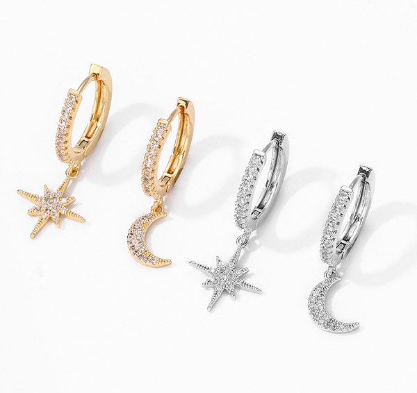 Boucles d'oreilles créoles femme en duo avec charms étoile et lune - design élégant en plaqué or et argent pour le quotidien
