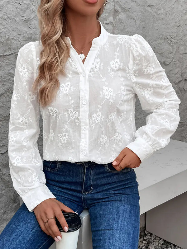 Blouse d'été blanche brodée pour femmes - chemisier élégant à manches longues