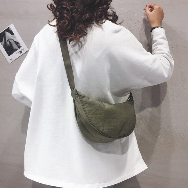 Sac à bandoulière - accessoire tendance pour la vie quotidienne des femmes