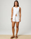 Ensemble en lin mélangé : micro shorts et top sans manches blanc - tenue d'été décontractée pour femmes
