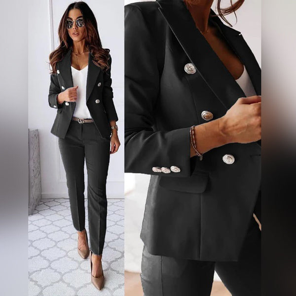 Ensemble blazer et pantalon ajusté pour femmes - tenue professionnelle élégante