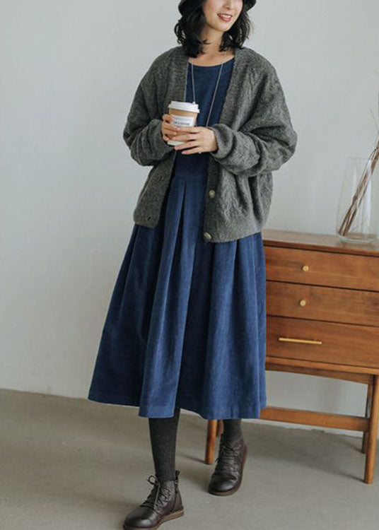 Robe midi en velours côtelé pour femmes - look automnal/hivernal chic, coupe flatteuse