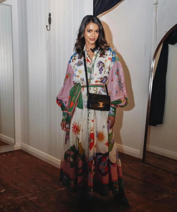 Robe midi imprimée multicolore - une élégance décontractée pour les femmes