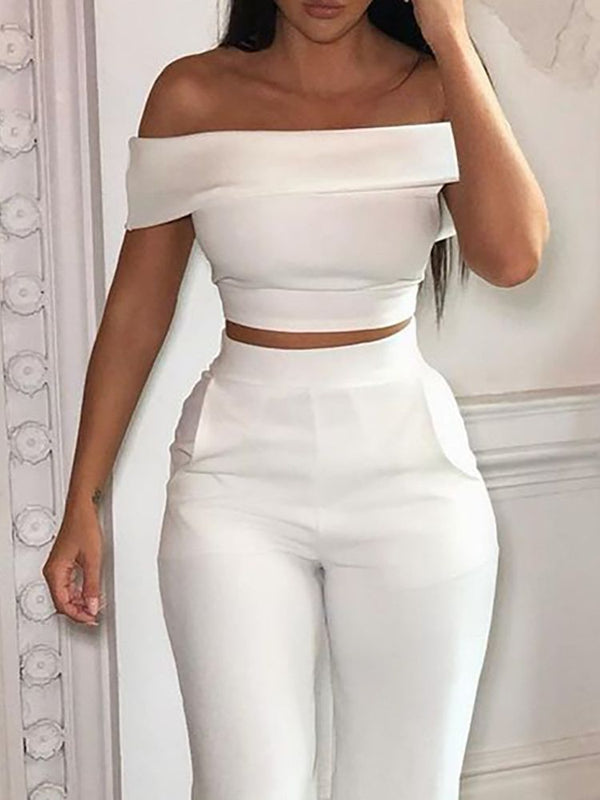 Ensemble femme : top court à épaules dénudées et pantalon - tenue chic blanche pour le soir