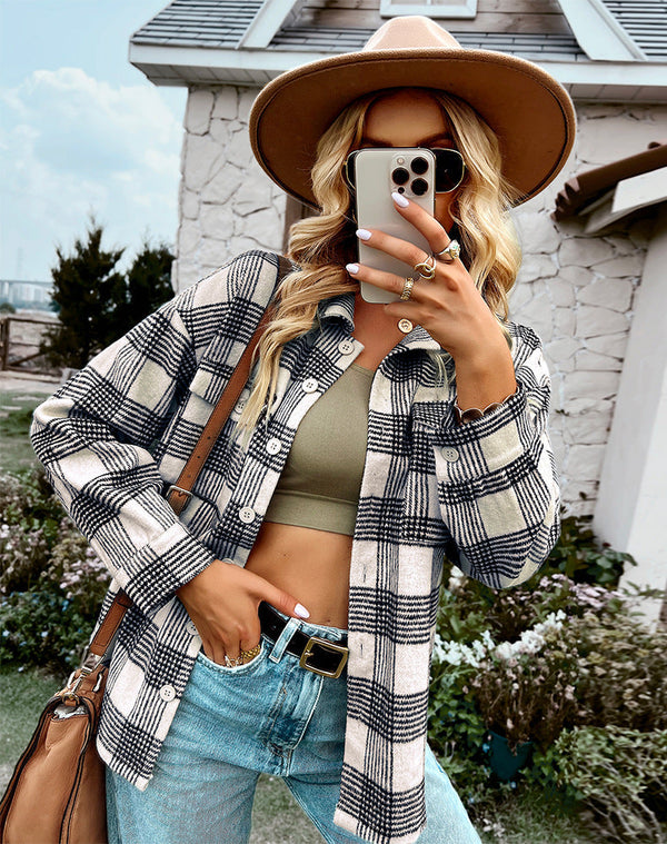 Chemise à carreaux légère pour femme en noir - un incontournable du layering au quotidien