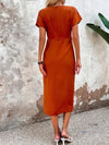 Robe midi orange élégante pour femme - style wrap chic pour les occasions spéciales