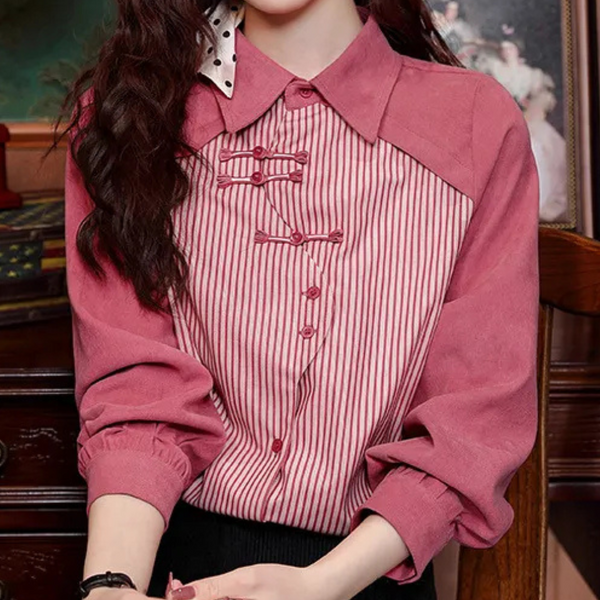 Chemise rouge à boutons pour femmes - design à rayures chic