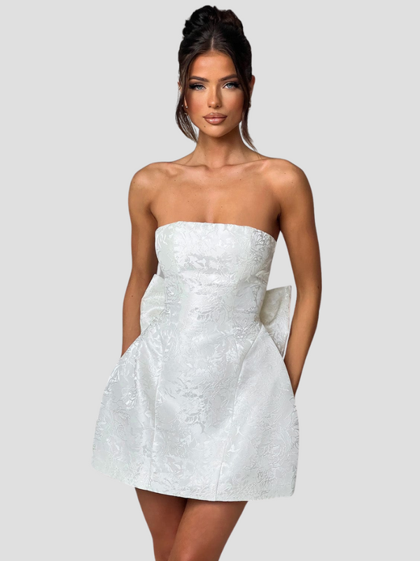 Robe de cocktail pour femmes avec nœud - mini robe chic pour l'été