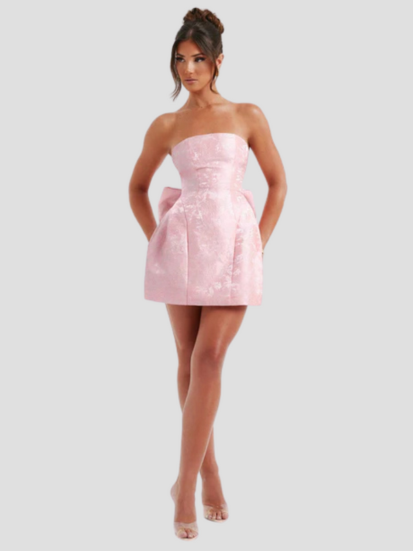 Robe de cocktail pour femmes avec nœud - mini robe chic pour l'été