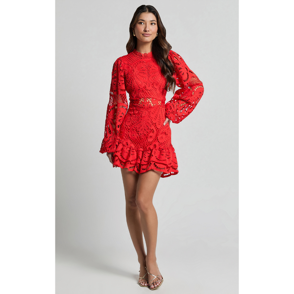 Robe mini en dentelle pour femmes - style élégant à manches longues pour événements spéciaux