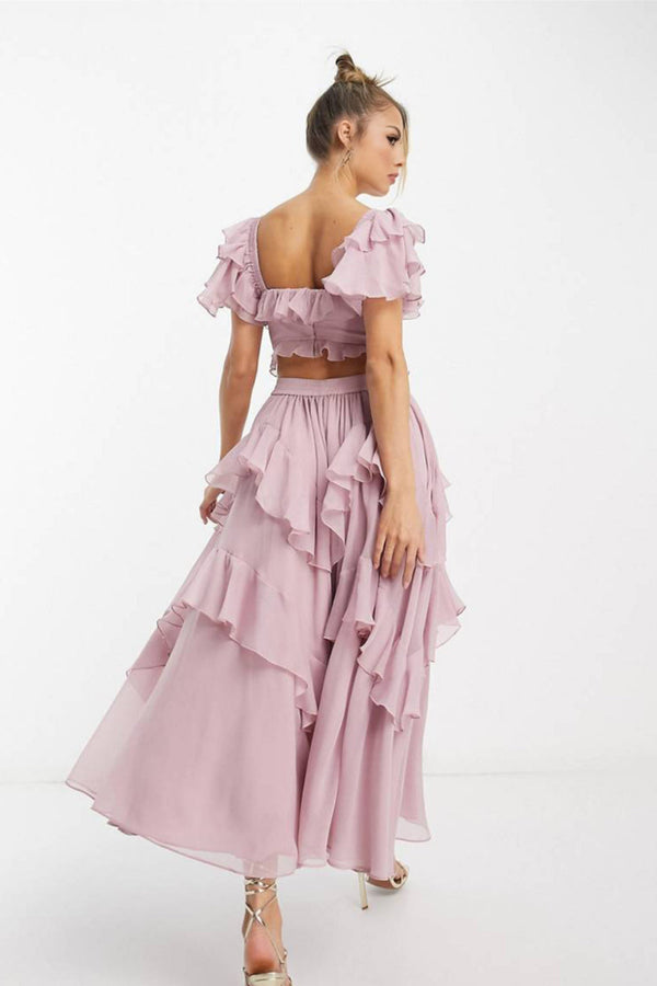 Robe midi femme avec manches en volants - une tenue élégante pour vos occasions spéciales