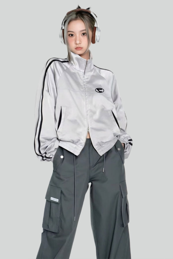 Veste de sport femme chic en gris pour un look décontracté - haut zippé à manches longues
