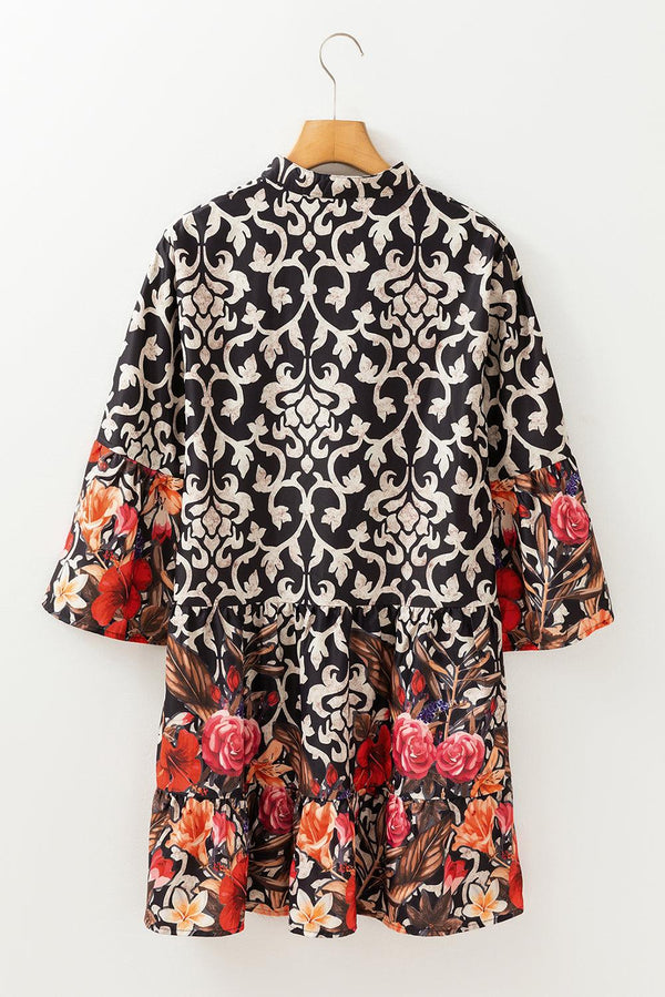 Robe mini noire élégante avec imprimé floral vintage