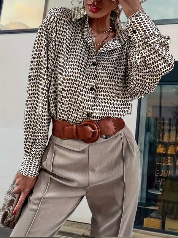 Blouse vintage à motif pour femmes - chemise légère marron pour le bureau - design classique à manches longues