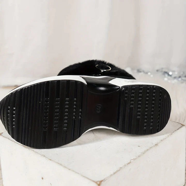 Bottines à talon compensé avec fourrure synthétique - élégantes et tendance