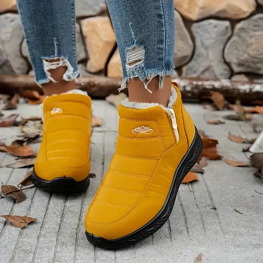 Bottines d'hiver - élégantes chaussures à chevilles pour femmes avec doublure en fausse fourrure