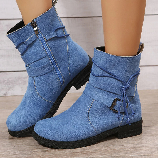 Bottines en daim - chaussures tendance pour femmes
