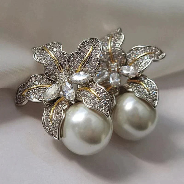 Boucles d'oreilles pendantes en perles - design floral raffiné pour femmes