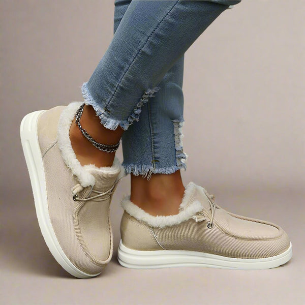 Chaussures féminines douillettes - des chaussures tendance et chaudes pour un usage quotidien