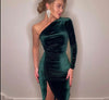 Robe de soirée femme en velours élégant avec fente captivante - design sophistiqué à une épaule pour les occasions spéciales