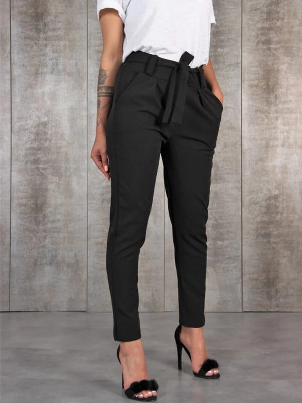 Chino femme – pantalon taille haute ajusté avec ceinture - tenue de bureau élégante