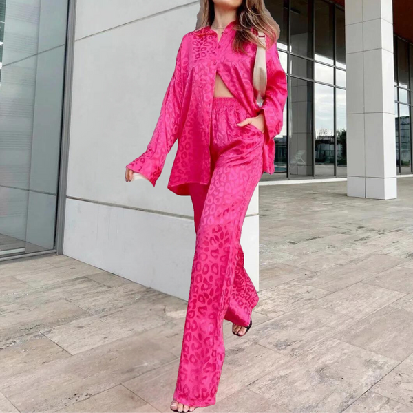 Ensemble de détente 2 pièces - coordonné en satin bleu pour femmes élégantes