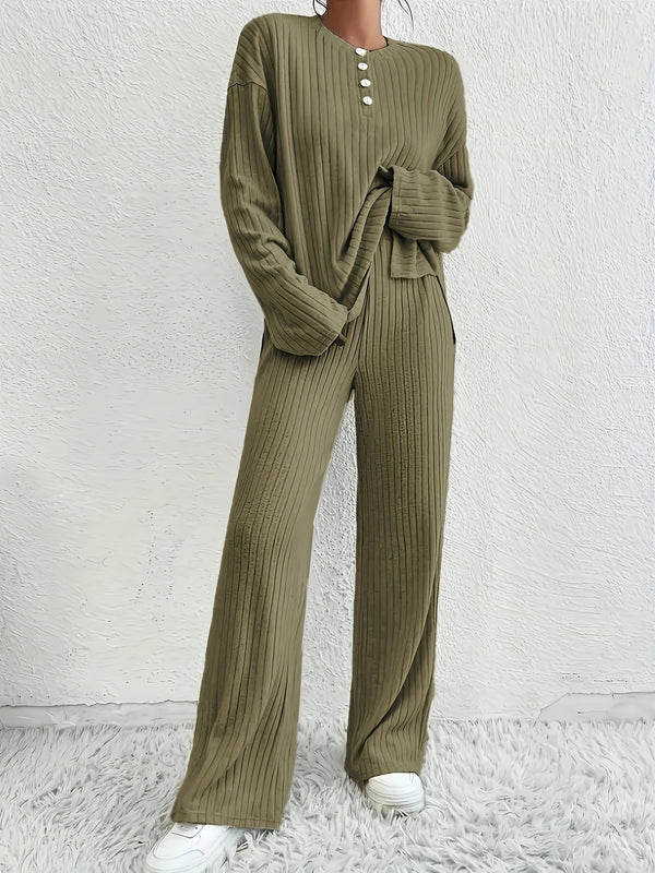 Ensemble de détente à rayures en 2 pièces - tenue de pyjama élégante pour femmes