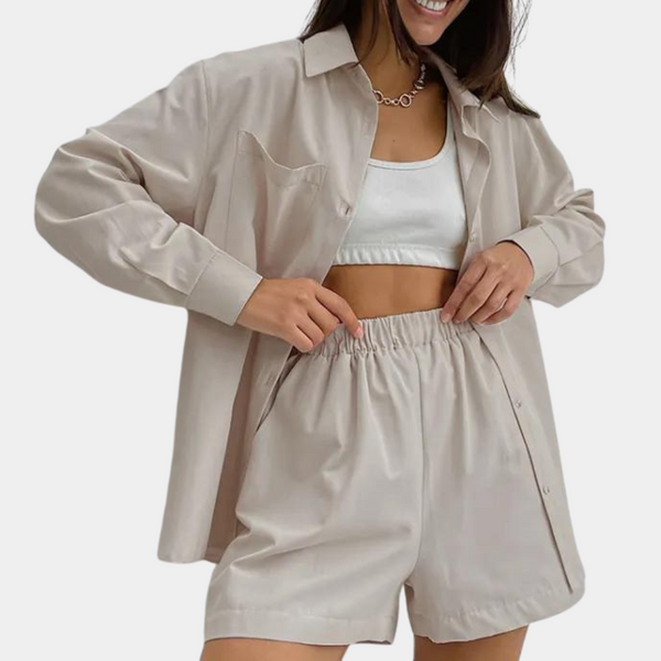 Ensemble de détente pour femmes - haut chic et short assorti