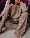 Ensemble de loungewear côtelé en 2 pièces - sweat à capuche et pantalon stylés pour femmes