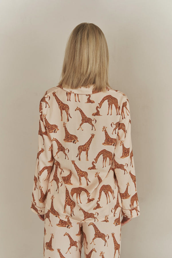 Ensemble de pyjama en coton pour femmes - imprimé girafe beige en 2 pièces