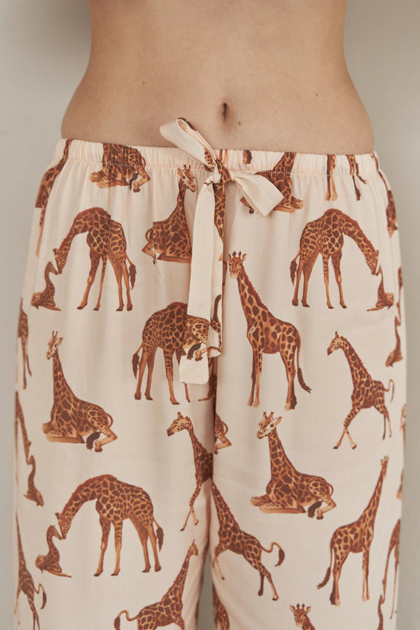 Ensemble de pyjama en coton pour femmes - imprimé girafe beige en 2 pièces