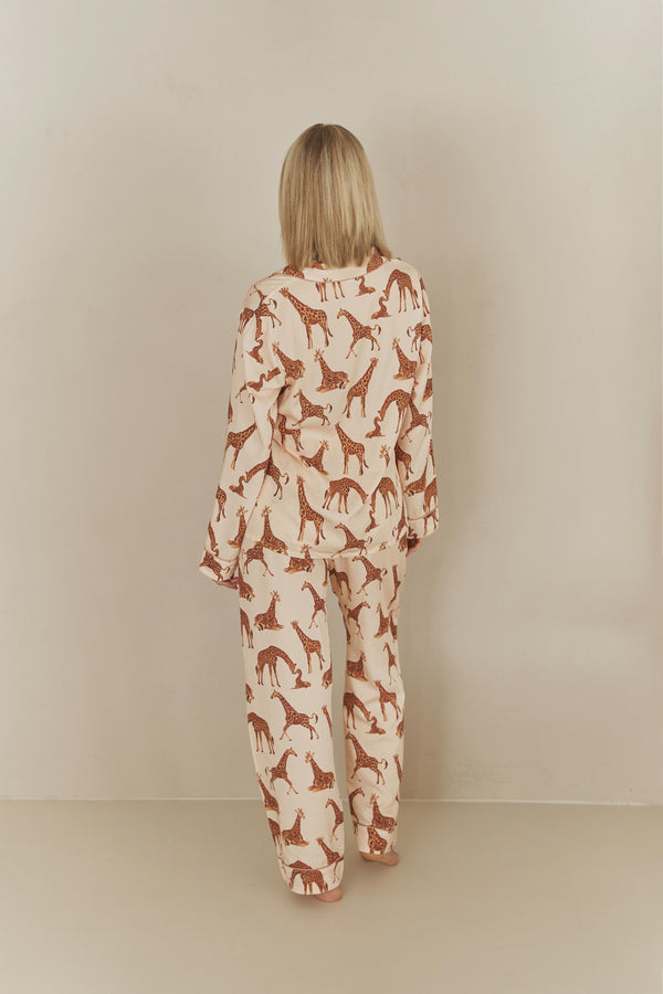 Ensemble de pyjama en coton pour femmes - imprimé girafe beige en 2 pièces