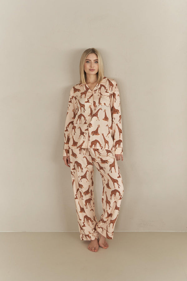Ensemble de pyjama en coton pour femmes - imprimé girafe beige en 2 pièces
