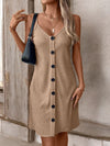 Robe sans manches à boutons - mini robe chic pour femmes
