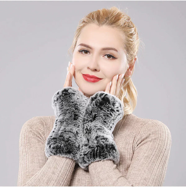 Gants sans doigts en fausse fourrure - tendance et chaleureux pour dames