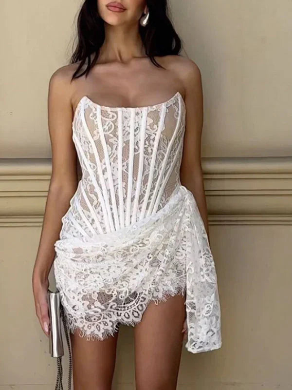Robe mini en dentelle avec corset - tenue du soir élégante pour femmes