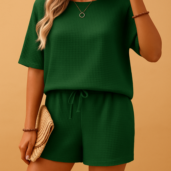 Ensemble de loungewear pour femmes - haut douillet et shorts pour un style décontracté