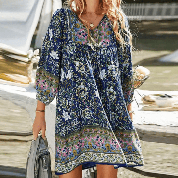 Robe mini boho pour femmes décolletée en v avec manches bouffantes - une tenue estivale décontractée et élégante