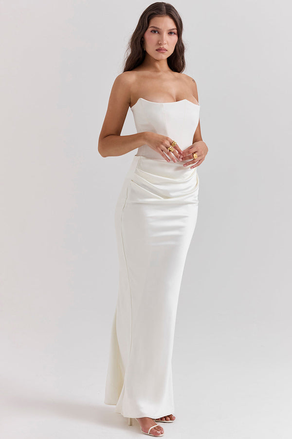 Robe cocktail corset sans bretelles teinte ivoire - silhouette ajustée élégante pour les mariages et événements formels