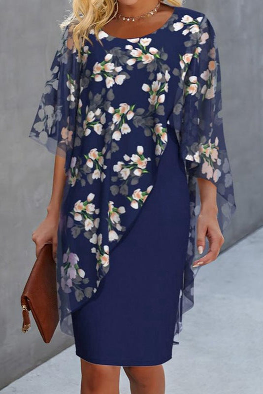 Robe à superposition florale - une robe élégante avec des détails en chiffon