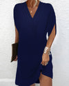 Robe décontractée - élégante robe pour femmes avec un chic col en v et des manches fendues7