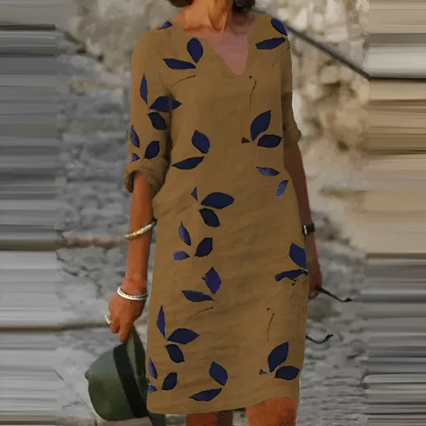 Robe d'été - robe élégante pour femmes avec motif feuillage