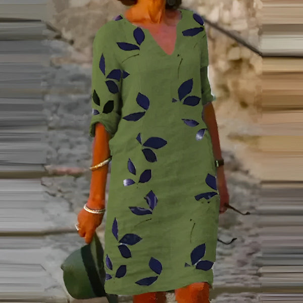 Robe d'été - robe élégante pour femmes avec motif feuillage