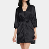 Robe en satin - loungewear élégante pour dames avec détails en dentelle