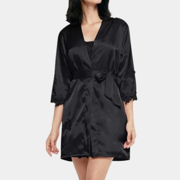 Robe en satin - loungewear élégante pour dames avec détails en dentelle